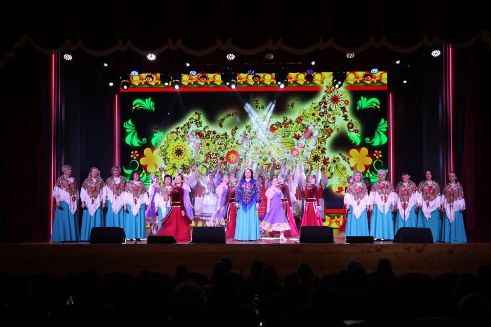 ���� � ���������� ��������: � ���������� �������� V ����������� �����-������� ������������� ��������� �������� ����������