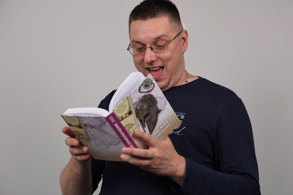 Какие позитивные произведения порекомендовали крымские деятели культуры в День смеха