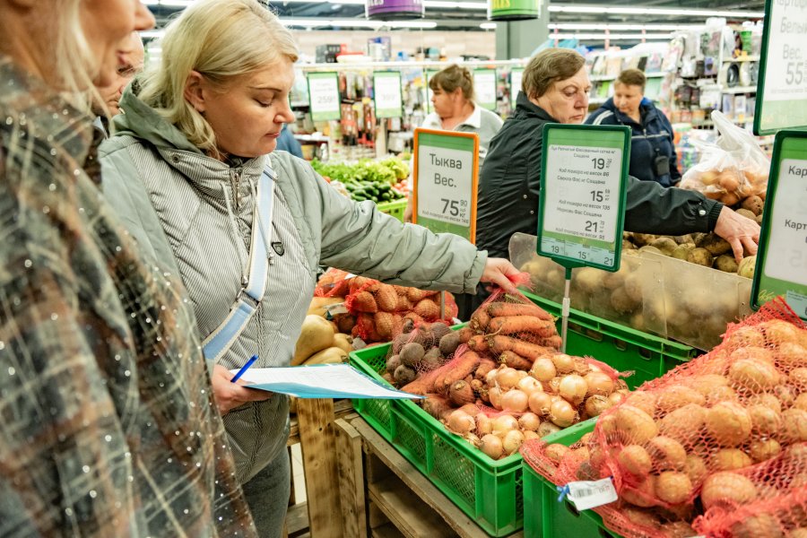 За неделю в Севастополе не подорожали свежие овощи, фрукты и «борщевой набор» За неделю в Севастополе не подорожали свежие овощи, фрукты и «борщевой набор»