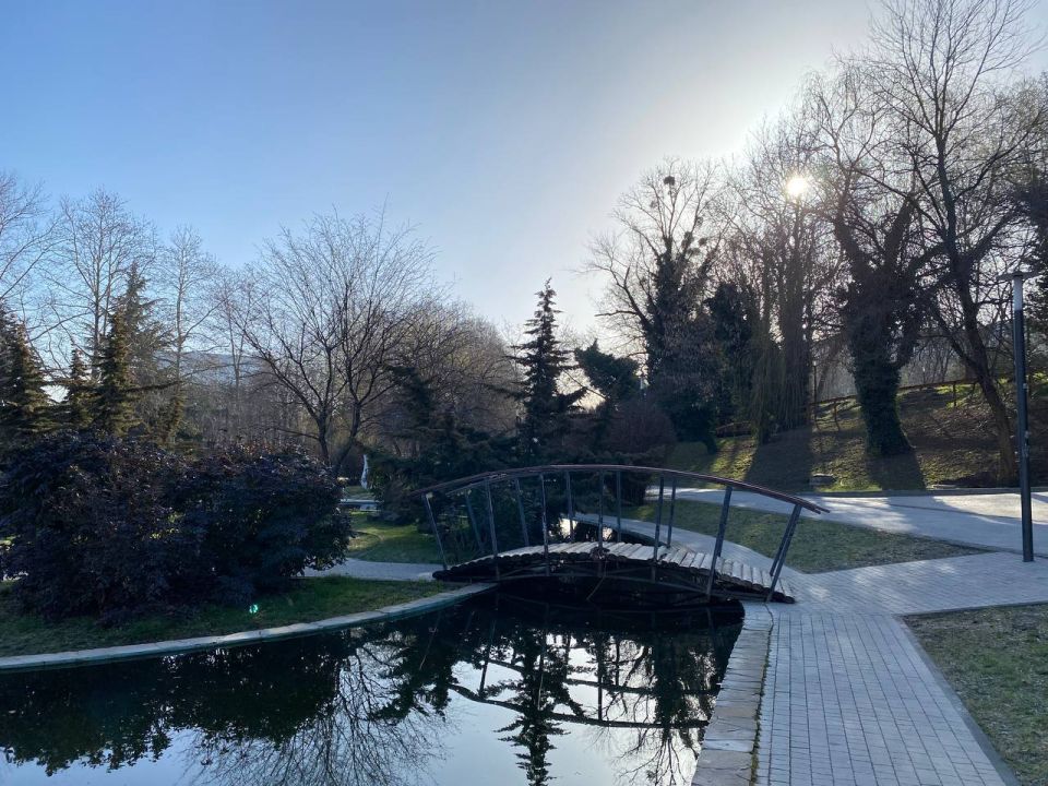 ������ � ����������� 8 ������