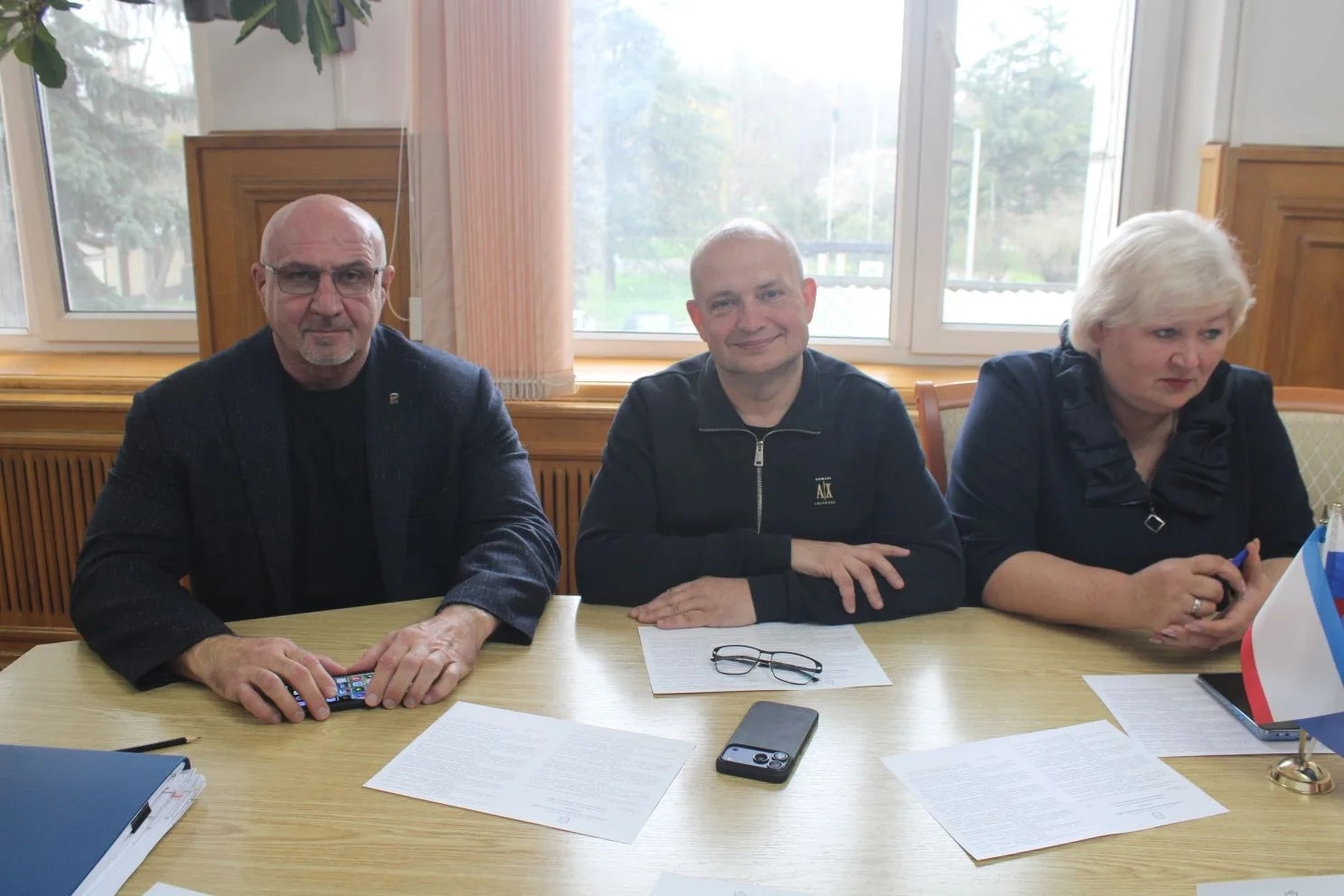 В Симферопольском районном совете состоялись заседания президиума и постоянных комиссий В Симферопольском районном совете состоялись заседания президиума и постоянных комиссий