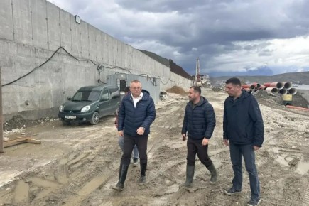 Эдуард Щеголев выехал с рабочей проверкой на объект строительства набережной в Коктебеле