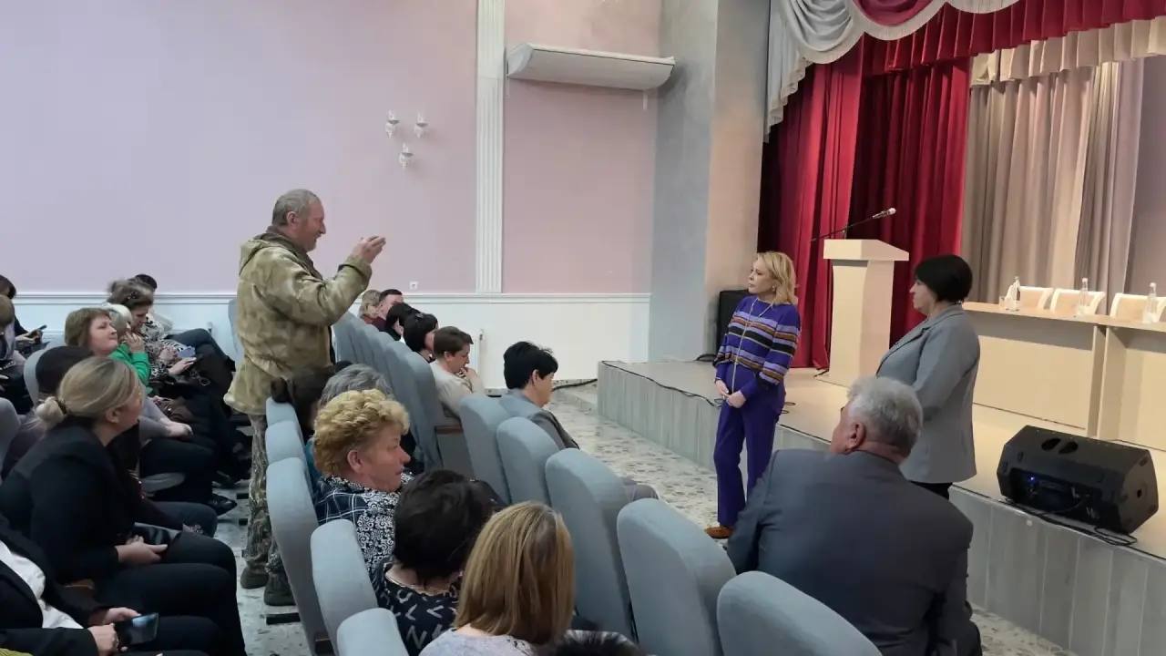 Янина Павленко: Кировский район сегодня встретил по-домашнему тепло Янина Павленко: Кировский район сегодня встретил по-домашнему тепло