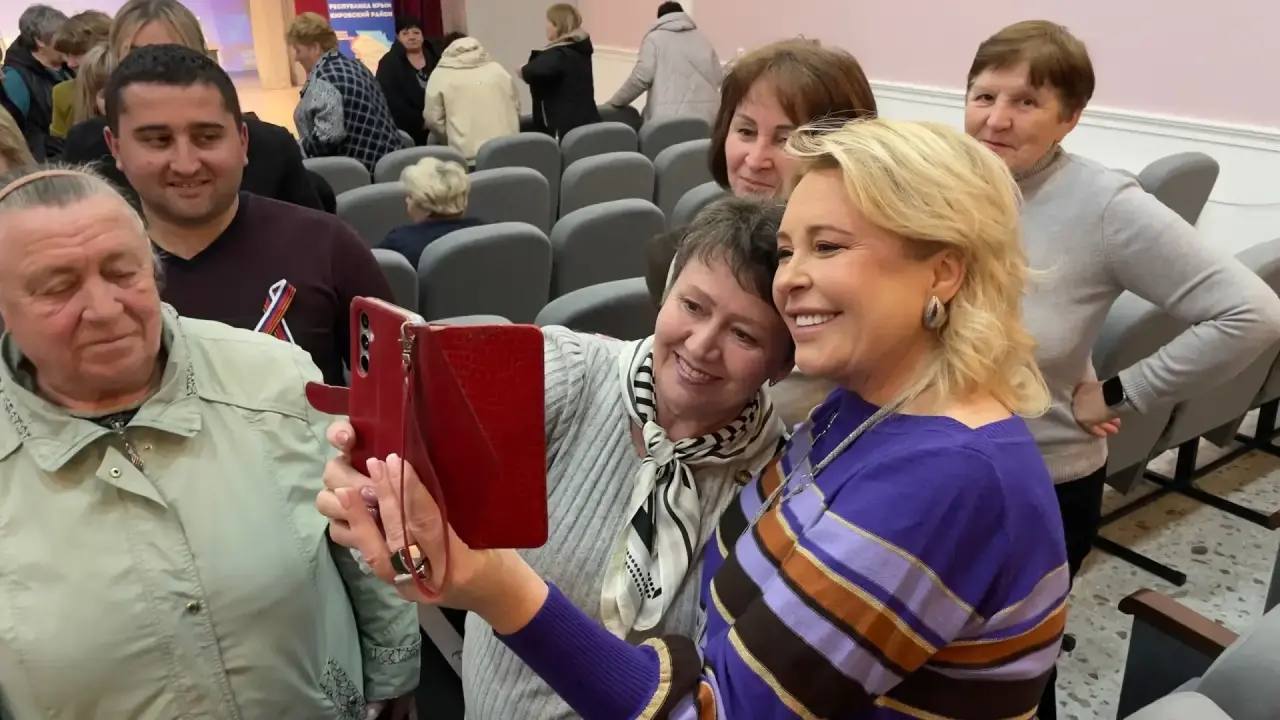 Янина Павленко: Кировский район сегодня встретил по-домашнему тепло Янина Павленко: Кировский район сегодня встретил по-домашнему тепло