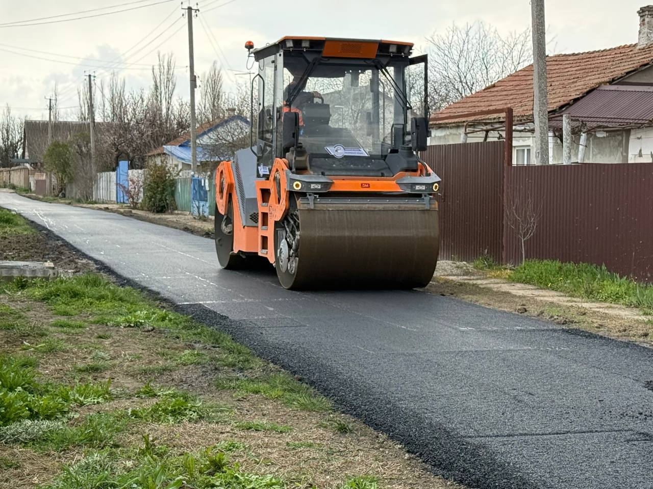 Антон Кравец: Благодаря программам, направленным на улучшение качества автомобильных дорог в нашем районе ведутся работы по ямочному ремонту Антон Кравец: Благодаря программам, направленным на улучшение качества автомобильных дорог в нашем районе ведутся работы по ямочному ремонту