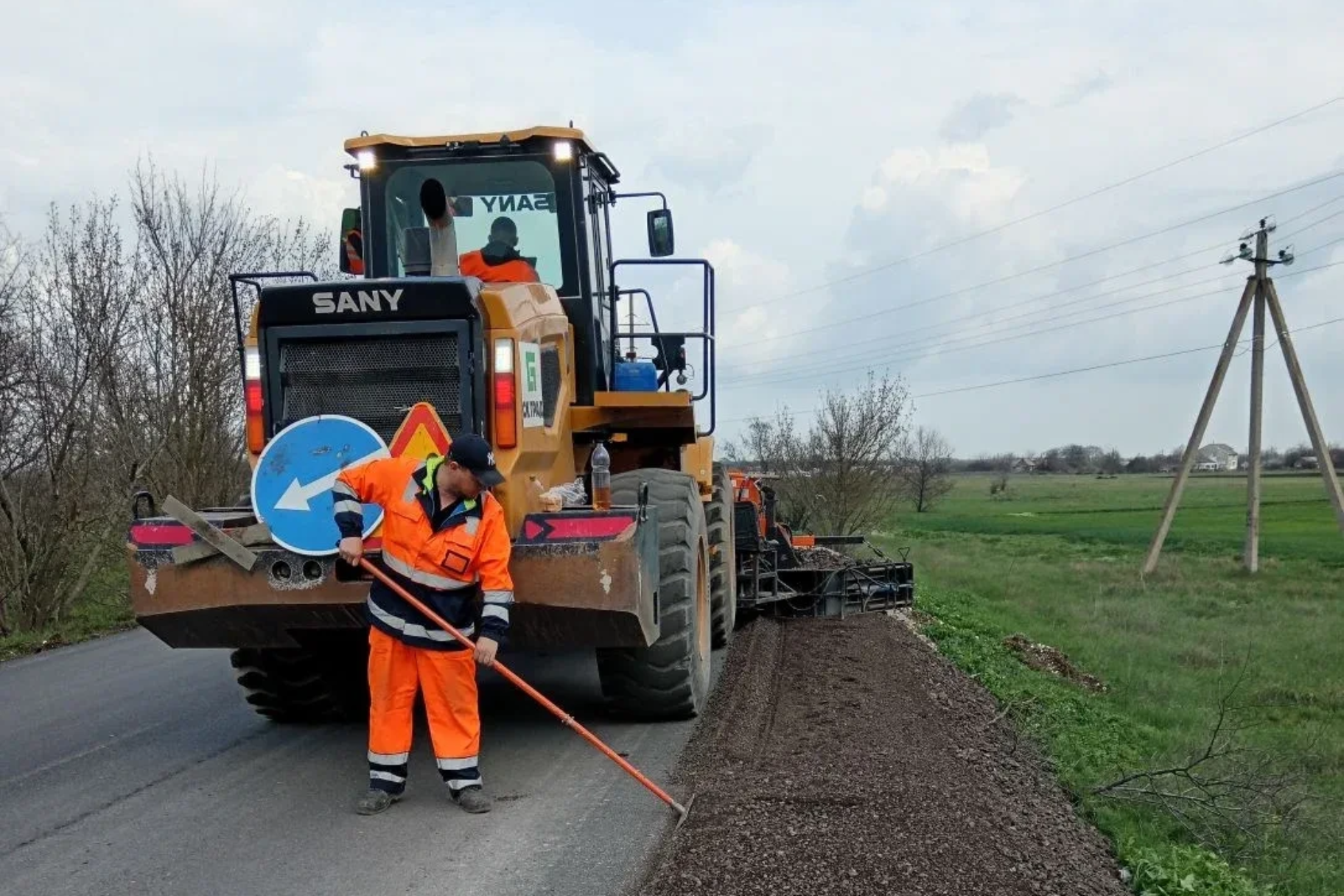 В Крыму обновили более 60% дороги Азовское – Любимовка