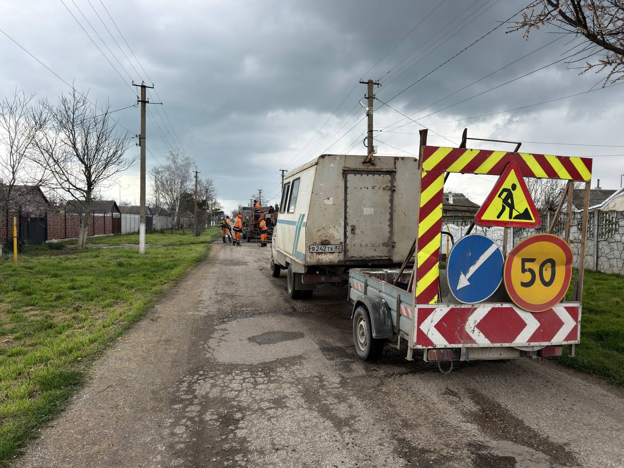 Антон Кравец: Благодаря программам, направленным на улучшение качества автомобильных дорог в нашем районе ведутся работы по ямочному ремонту Антон Кравец: Благодаря программам, направленным на улучшение качества автомобильных дорог в нашем районе ведутся работы по ямочному ремонту