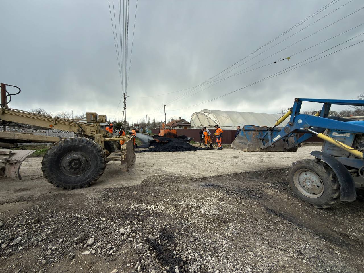 Антон Кравец: Благодаря программам, направленным на улучшение качества автомобильных дорог в нашем районе ведутся работы по ямочному ремонту Антон Кравец: Благодаря программам, направленным на улучшение качества автомобильных дорог в нашем районе ведутся работы по ямочному ремонту