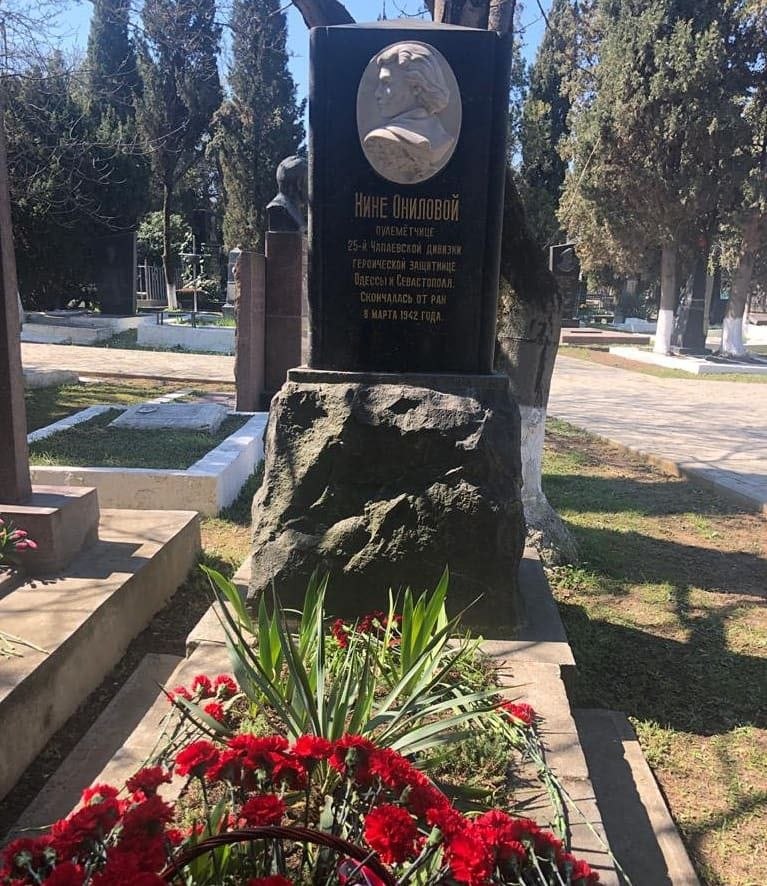 Екатерина Алтабаева: 10 апреля исполняется сто пять лет со дня рождения легендарной пулемётчицы Чапаевской дивизии, Героя Советского Союза, участницы второй героической обороны Севастополя 1941-1942 годов Нины Андреевны... Екатерина Алтабаева: 10 апреля исполняется сто пять лет со дня рождения легендарной пулемётчицы Чапаевской дивизии, Героя Советского Союза, участницы второй героической обороны Севастополя 1941-1942 годов Нины Андреевны...