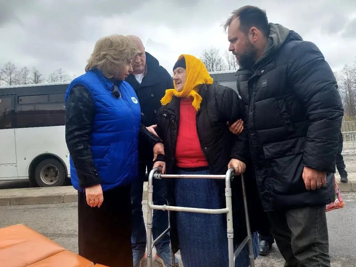 Возвращенным из украинского плена жителям Курской области будет оказана необходимая помощь Возвращенным из украинского плена жителям Курской области будет оказана необходимая помощь