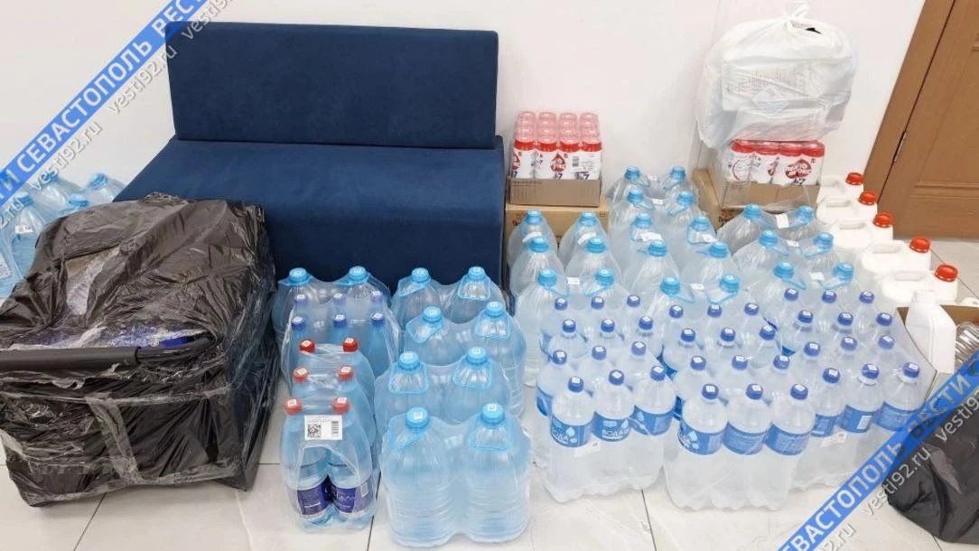 В штабе общественной поддержки продолжается приём гуманитарной помощи для жителей Дагестана, которые пострадали в результате наводнения В штабе общественной поддержки продолжается приём гуманитарной помощи для жителей Дагестана, которые пострадали в результате наводнения