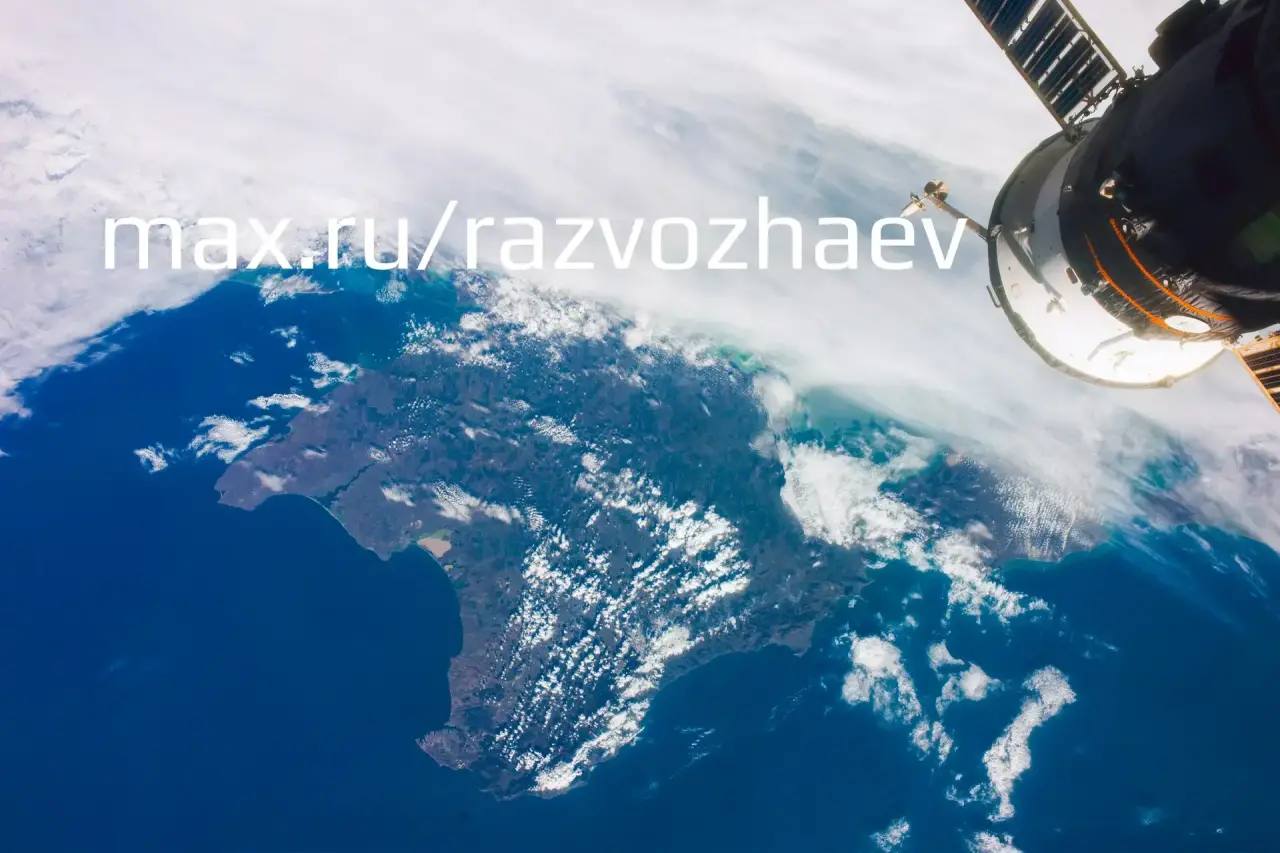 Михаил Развожаев: Автор этих фотографий нашего города из космоса — севастополец, Герой России Антон Шкаплеров