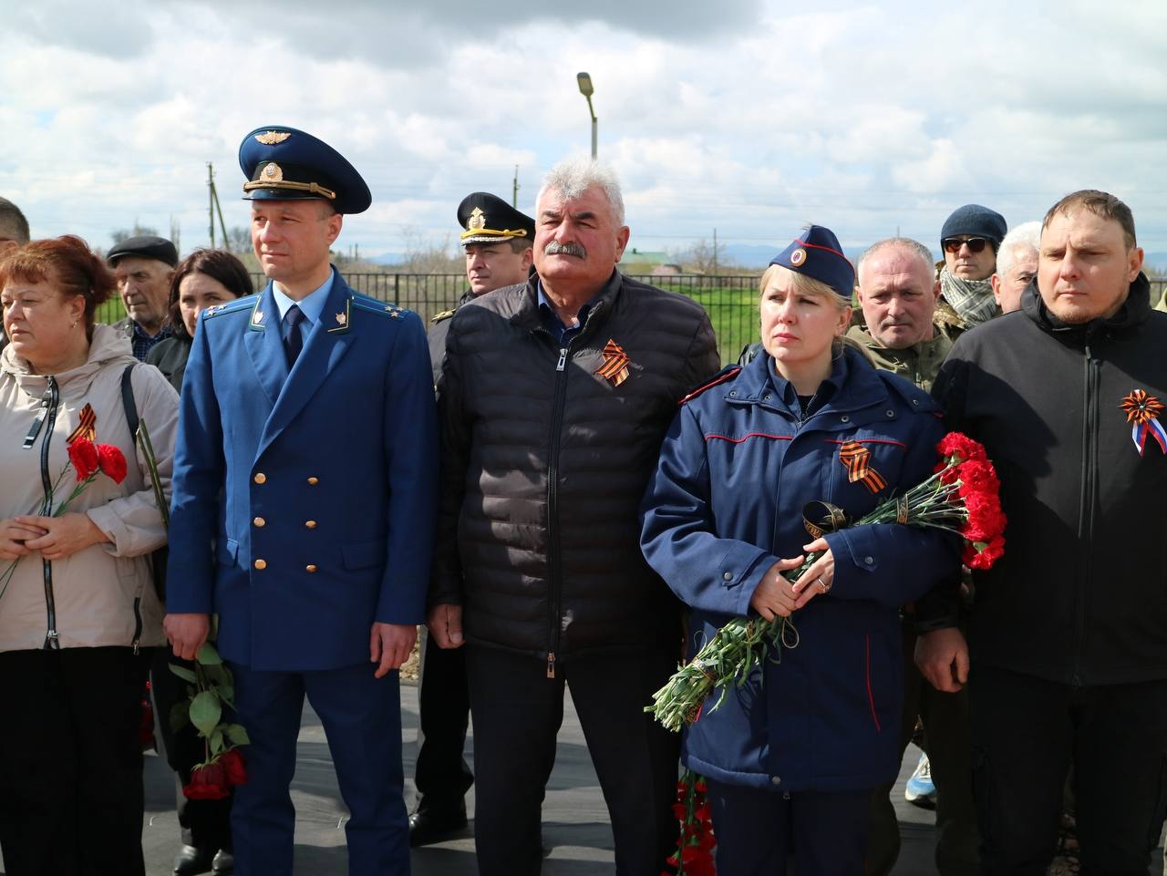 Офицеры СК приняли участие в перезахоронении бойцов Великой Отечественной войны в Кировском районе Офицеры СК приняли участие в перезахоронении бойцов Великой Отечественной войны в Кировском районе