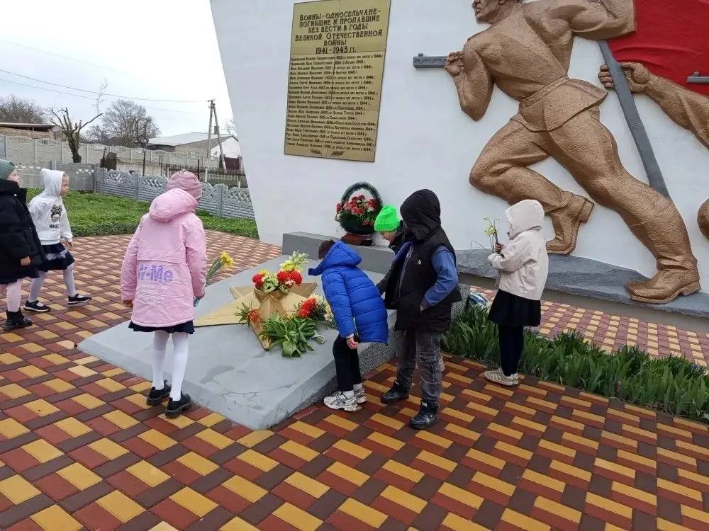 К 82-й годовщине освобождения Джанкойского района прошли памятные мероприятия К 82-й годовщине освобождения Джанкойского района прошли памятные мероприятия
