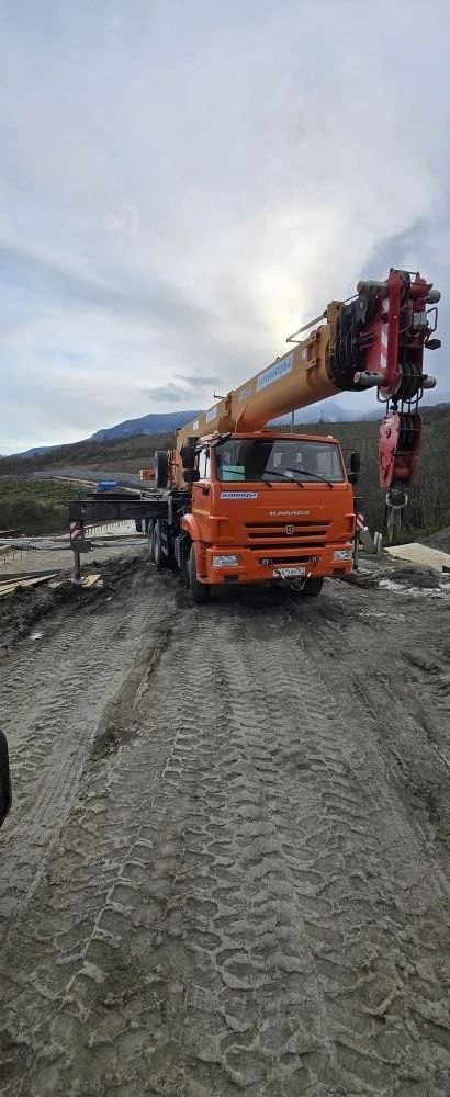 Только что с объекта. Дорога в обход легендарного «Артека» строится
