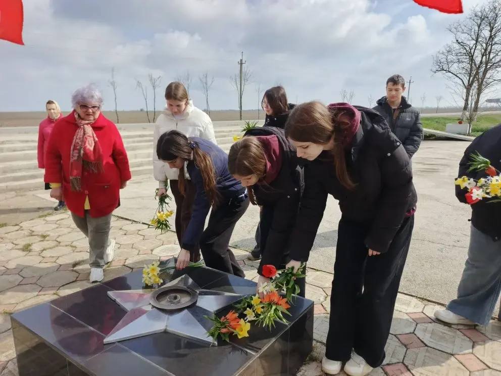К 82-й годовщине освобождения Джанкойского района прошли памятные мероприятия К 82-й годовщине освобождения Джанкойского района прошли памятные мероприятия