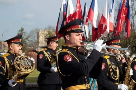 � ����������� ������� ������ ��������� ������, �������� � ���� ������� ������������� �����