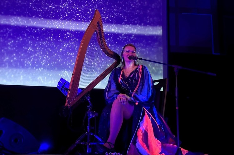 Музыка вселенной: в День космонавтики в крымской обсерватории звучала «космическая арфа» Музыка вселенной: в День космонавтики в крымской обсерватории звучала «космическая арфа»