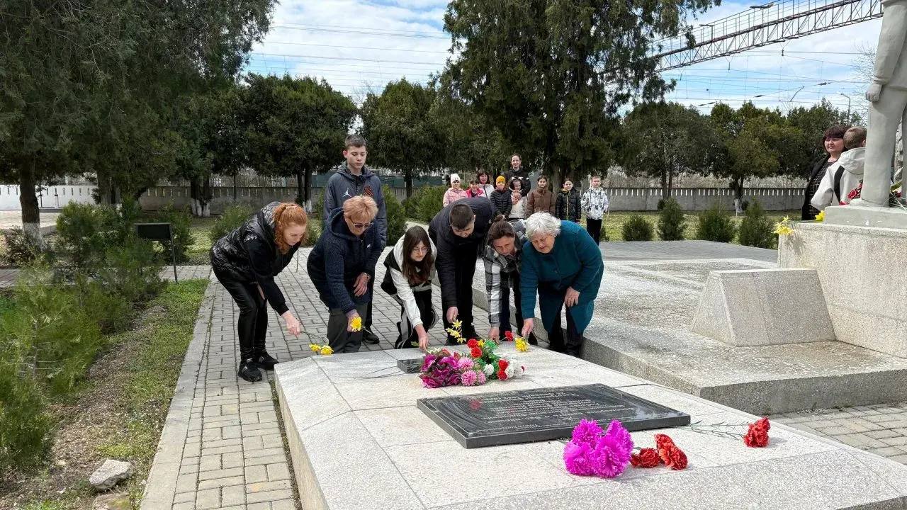 К 82-й годовщине освобождения Джанкойского района прошли памятные мероприятия К 82-й годовщине освобождения Джанкойского района прошли памятные мероприятия