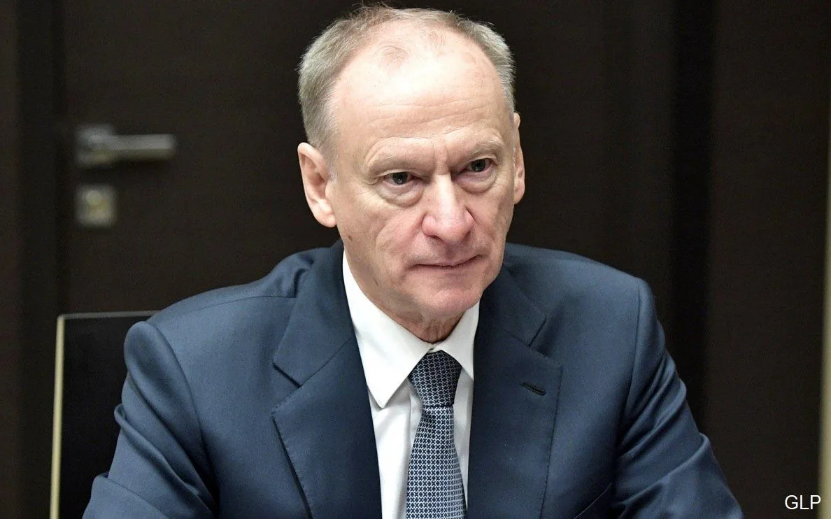 Фрегат Черноморского флота на прошлой неделе действительно сопроводил через Ла-Манш танкеры с российской нефтью, сообщил Николай Патрушев в интервью "Российской газете"