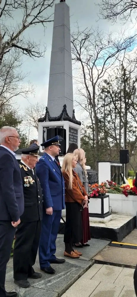 Сакский межрайонный прокурор Александр Марчуков принял участие в торжественном мероприятии - праздновании 82-й годовщины освобождения города от немецко-фашистских захватчиков Сакский межрайонный прокурор Александр Марчуков принял участие в торжественном мероприятии - праздновании 82-й годовщины освобождения города от немецко-фашистских захватчиков