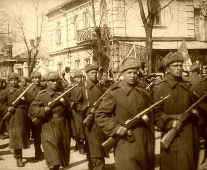 Три города за один день: как освободили Симферополь, Феодосию и Евпаторию Три города за один день: как освободили Симферополь, Феодосию и Евпаторию