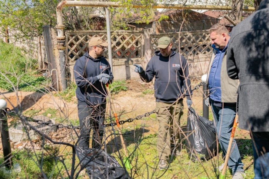 Участники программы «Севастополь — город героев» привели в порядок памятник Павлу Силаеву Участники программы «Севастополь — город героев» привели в порядок памятник Павлу Силаеву