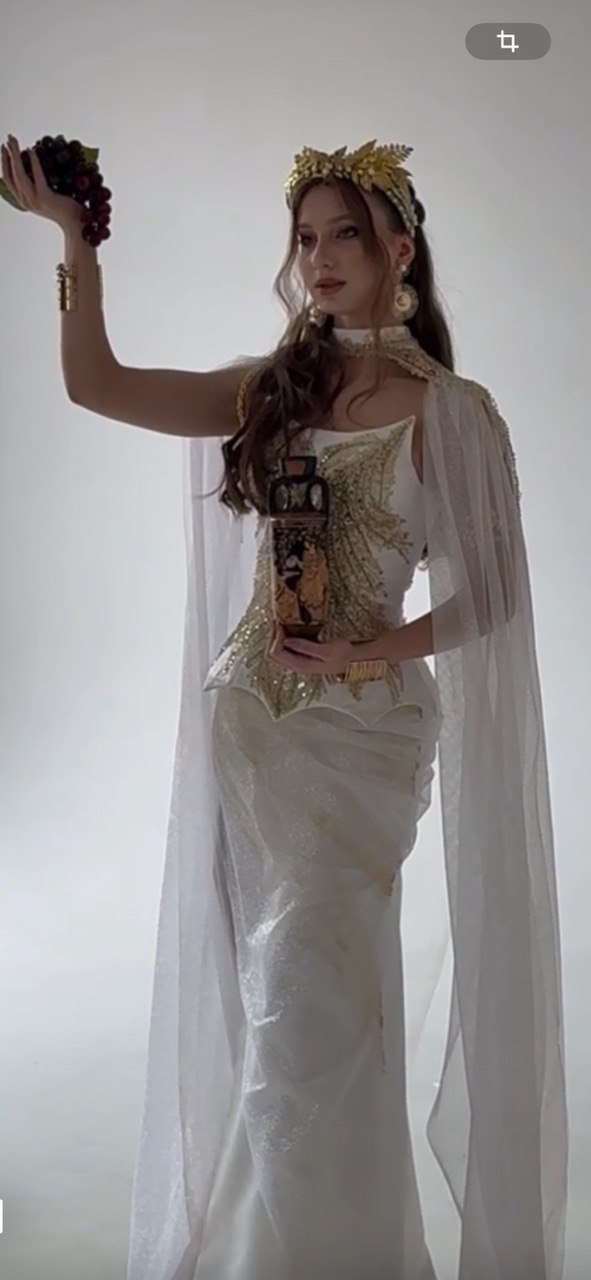 Золотую Корону России завоевала керчанка Арина Медведева Золотую Корону России завоевала керчанка Арина Медведева