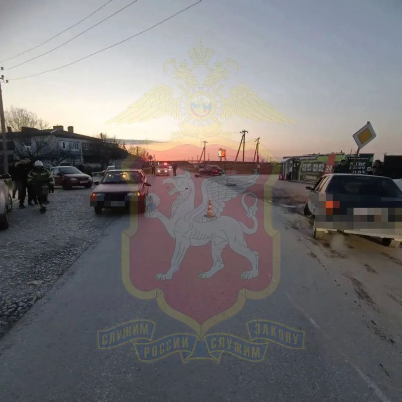 Подросток на велосипеде попал под колеса легковушки в Кировском районе Подросток на велосипеде попал под колеса легковушки в Кировском районе