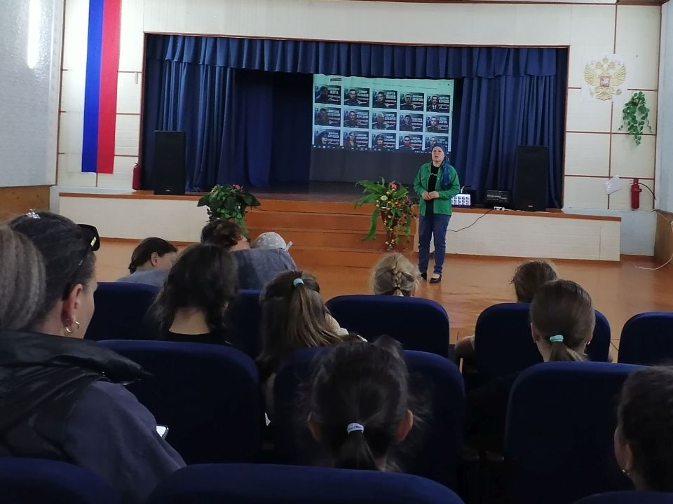 В Крымковском Доме культуры прошёл информационный час, посвящённый участникам СВО В Крымковском Доме культуры прошёл информационный час, посвящённый участникам СВО