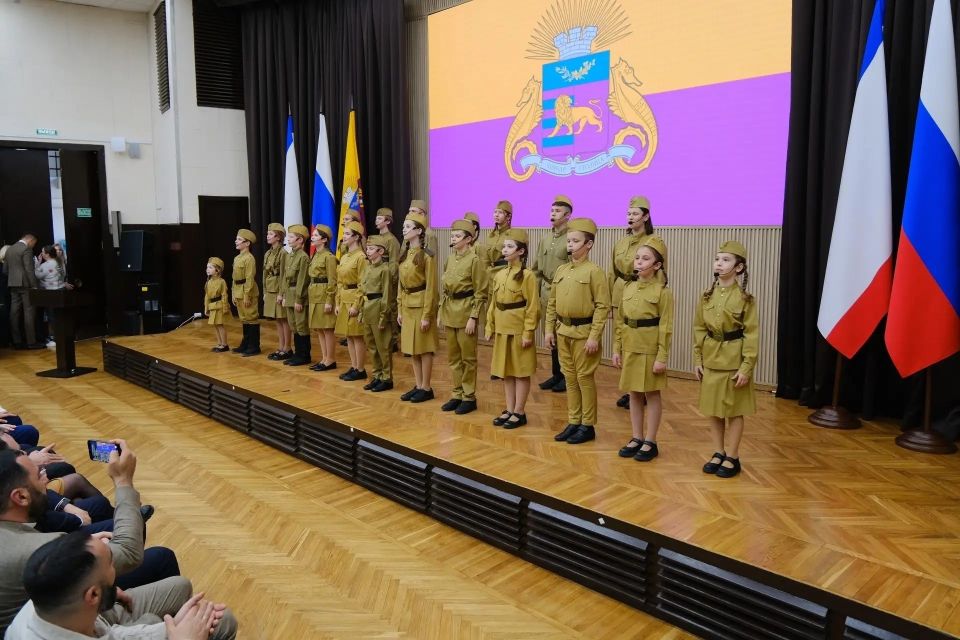 Проект «Дети Героев» объединяет усилия предпринимателей Крыма для поддержки семей погибших участников СВО Проект «Дети Героев» объединяет усилия предпринимателей Крыма для поддержки семей погибших участников СВО