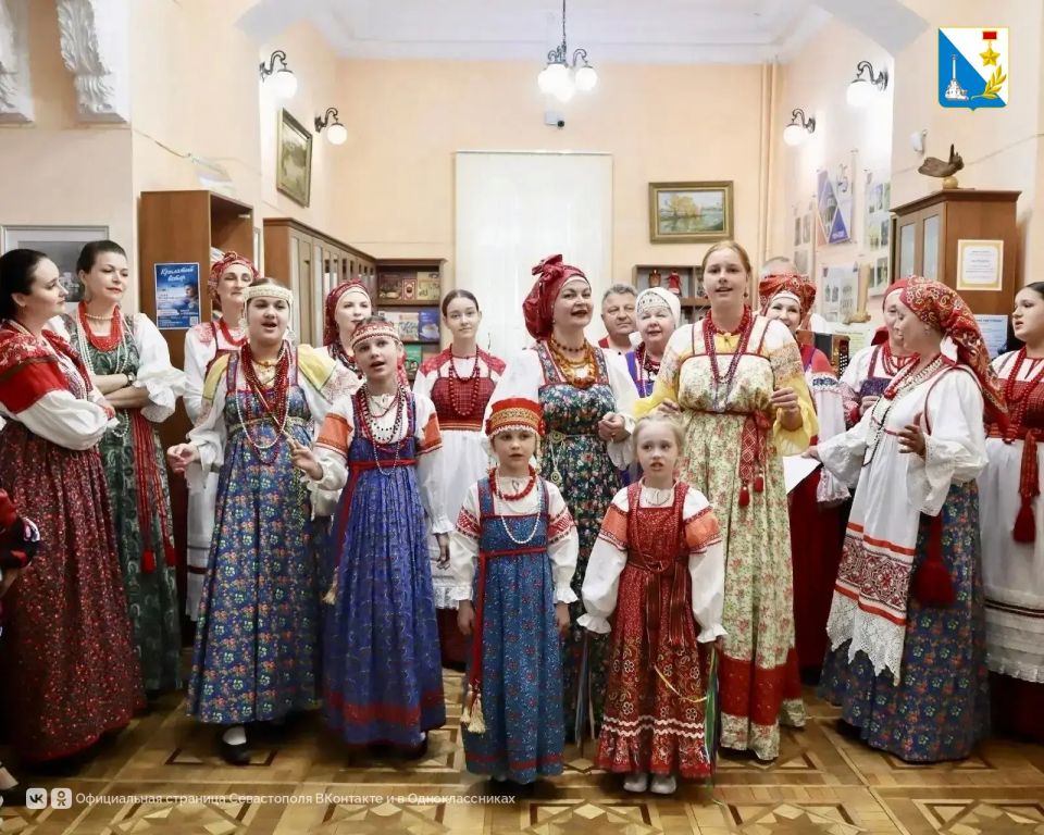 Более семи тысяч севастопольцев посетили «Библионочь» в городских и сельских библиотеках Более семи тысяч севастопольцев посетили «Библионочь» в городских и сельских библиотеках