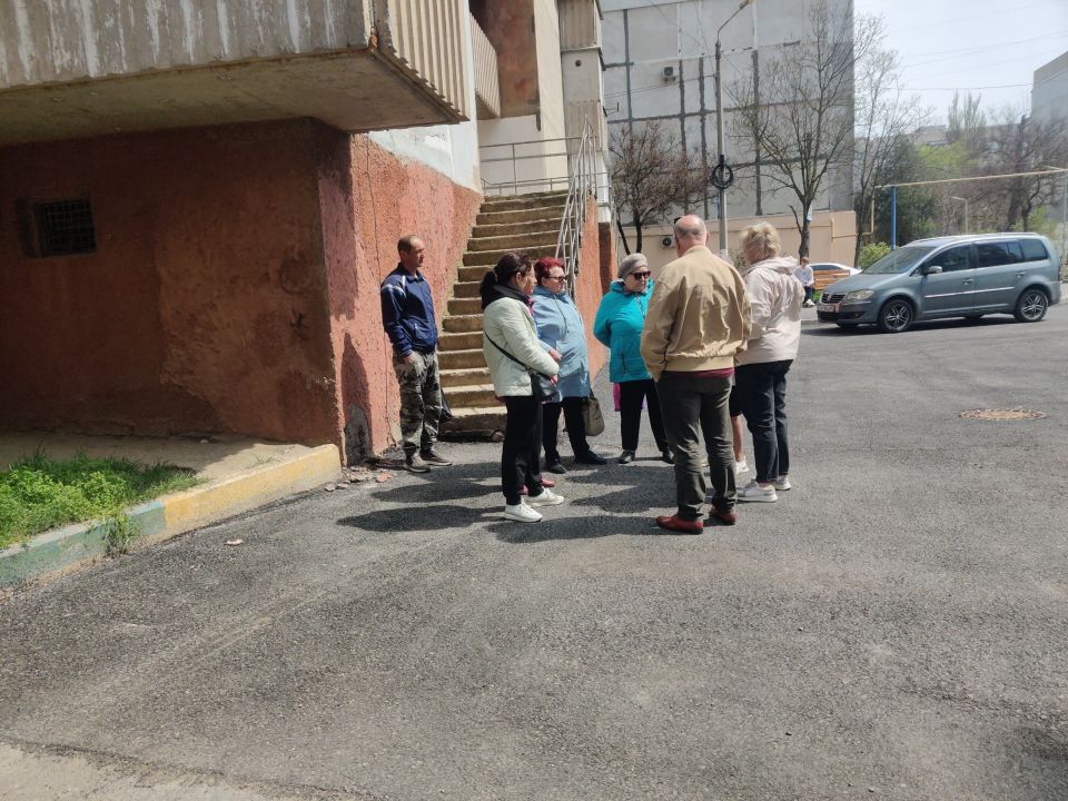 Заместители главы администрации проводят выездные собрания с керчанами Заместители главы администрации проводят выездные собрания с керчанами