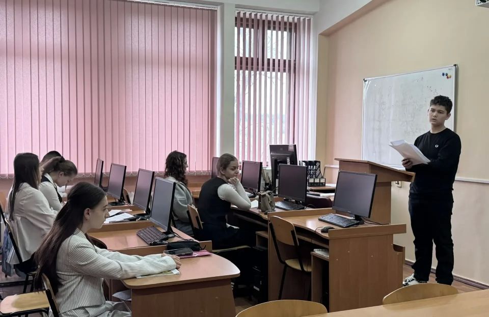 21 апреля на базе Института биохимических технологий, экологии и фармации «КФУ им. В. И. Вернадского» состоялась Республиканская научно-практическая конференция учащихся «Проблемы охраны окружающей среды». 21 апреля на базе Института биохимических технологий, экологии и фармации «КФУ им. В. И. Вернадского» состоялась Республиканская научно-практическая конференция учащихся «Проблемы охраны окружающей среды».