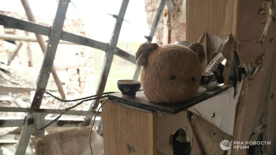 Борщ от "Бобра" и встреча с "Призраком": как волонтеры из Керчи помогают бойцам в ДНР Борщ от "Бобра" и встреча с "Призраком": как волонтеры из Керчи помогают бойцам в ДНР
