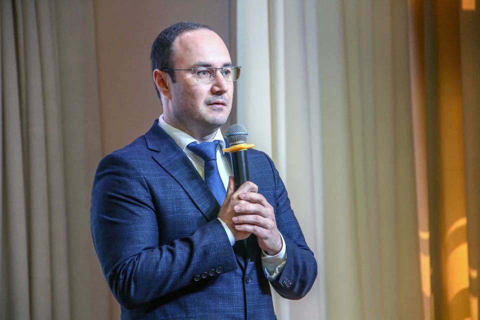 Сергей Трофимов: у нас одна земля, одна история и один общий дом, который мы обязаны вместе беречь и укреплять Сергей Трофимов: у нас одна земля, одна история и один общий дом, который мы обязаны вместе беречь и укреплять