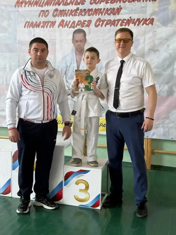 В городе Евпатория прошёл Открытый мемориальный турнир «Моя жизнь – Карате» памяти Андрея Стратейчука по шин-киокушин карате В городе Евпатория прошёл Открытый мемориальный турнир «Моя жизнь – Карате» памяти Андрея Стратейчука по шин-киокушин карате