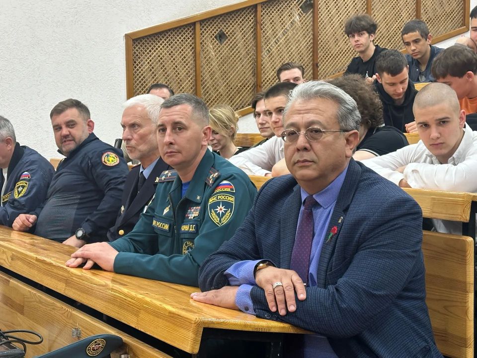 В преддверии 40-й годовщины аварии на Чернобыльской АЭС в Крымском федеральном университете прошло подведение итогов конкурса «Герои огня и бетона 1986-2026» В преддверии 40-й годовщины аварии на Чернобыльской АЭС в Крымском федеральном университете прошло подведение итогов конкурса «Герои огня и бетона 1986-2026»