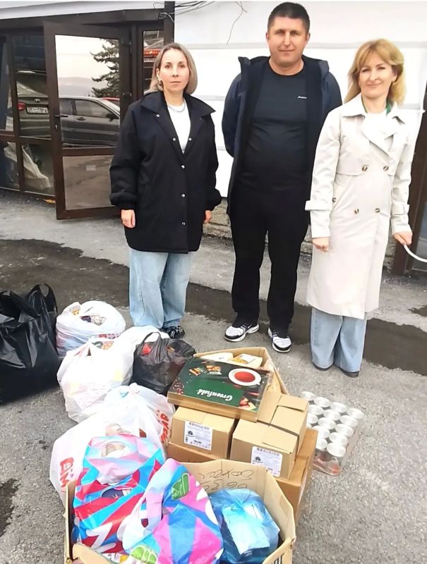 Администрация Бахчисарайского района выражает искреннюю благодарность коллективу Бахчисарайского цементного завода, активистам ученического самоуправления, МБОУ ДО "Центр дополнительного образования детей" и спортсменам за... Администрация Бахчисарайского района выражает искреннюю благодарность коллективу Бахчисарайского цементного завода, активистам ученического самоуправления, МБОУ ДО "Центр дополнительного образования детей" и спортсменам за...