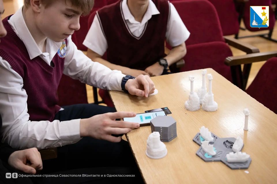 Школьники Севастополя освоили 3D-моделирование на мастер-классах проекта «Цифровое наследие» Школьники Севастополя освоили 3D-моделирование на мастер-классах проекта «Цифровое наследие»