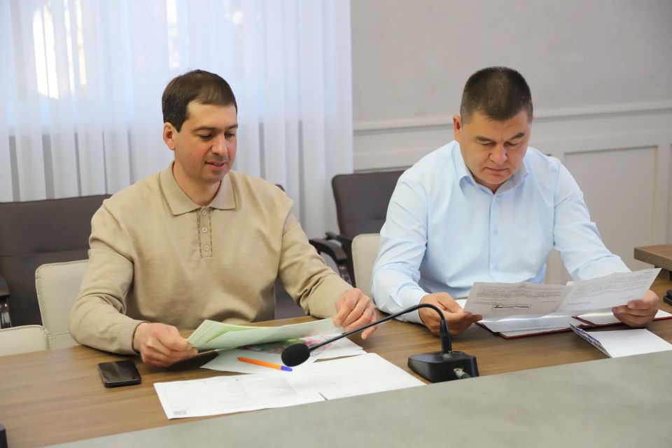 Первый заместитель главы администрации Энвер Аблаев провёл личный приём граждан Первый заместитель главы администрации Энвер Аблаев провёл личный приём граждан