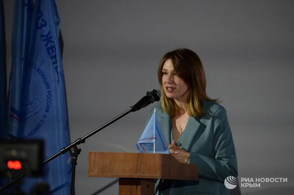 Мы сила: в Алуште собрался "Большой Женсовет" Мы сила: в Алуште собрался "Большой Женсовет"