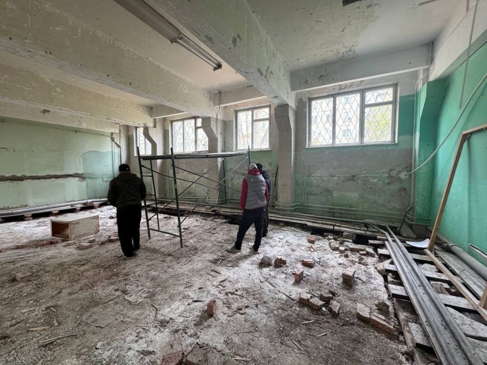 Продолжается капитальный ремонт библиотеки им. Некрасова Продолжается капитальный ремонт библиотеки им. Некрасова