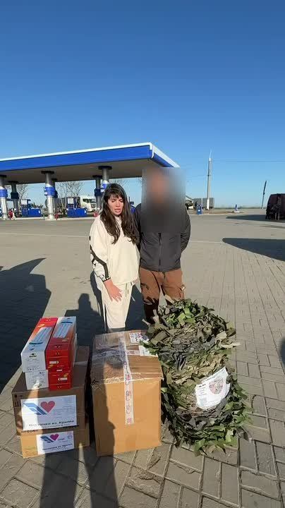 Валерия Петрусевич: Благодарим за сотрудничество группу "Врачи Вы Не Одни" за предоставленные медицинские рюкзаки - спанкеры и "Весточку из Крыма" за маскировочные сети и вкусную сублимированную продукцию