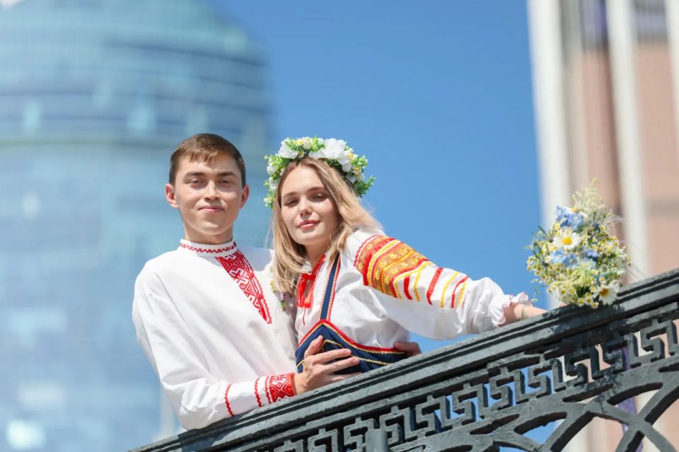 НЦ «Россия» приглашает влюбленных объединить свои судьбы на III Всероссийском свадебном фестивале НЦ «Россия» приглашает влюбленных объединить свои судьбы на III Всероссийском свадебном фестивале