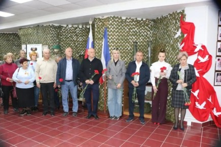 ���������� �����������, ����������� 40-����� �� ��� ������ �� ������������� ������� ��������������