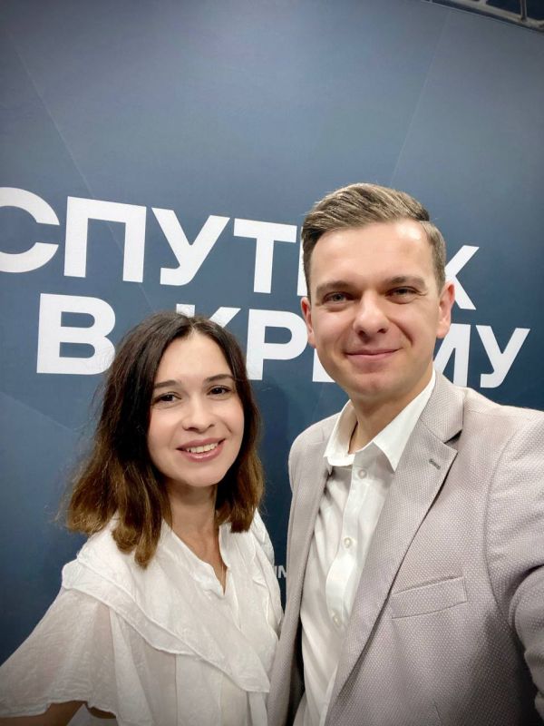 Иван Мезюхо: Поздравляю с Днём радио всех причастных: тех, кто когда-то работал или работает в радиоэфире, и, конечно, всех слушателей наших радиостанций! Иван Мезюхо: Поздравляю с Днём радио всех причастных: тех, кто когда-то работал или работает в радиоэфире, и, конечно, всех слушателей наших радиостанций!