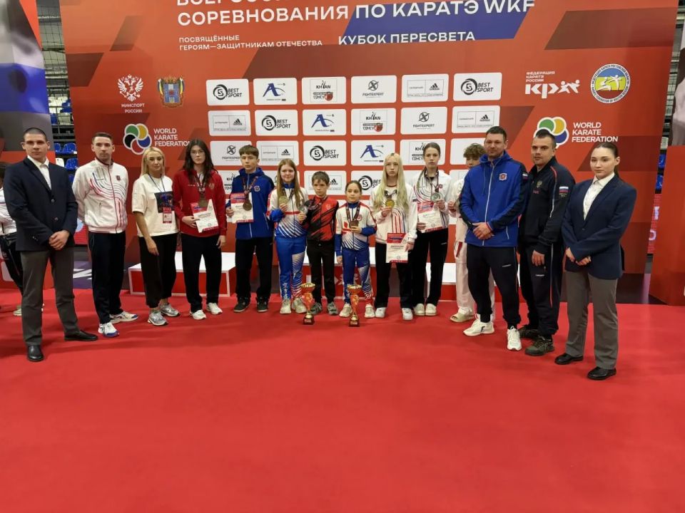 Крымские спортсмены — призёры соревнований по каратэ «Кубок Пересвета» Крымские спортсмены — призёры соревнований по каратэ «Кубок Пересвета»