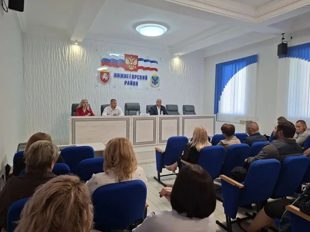 Антон Кравец: Сегодня с участием Представителя Главы Республики Крым в группе муниципальных образований Республики Крым - Ириной Мезавцовой состоялось аппаратное совещание с руководителями предприятий и организаций района... Антон Кравец: Сегодня с участием Представителя Главы Республики Крым в группе муниципальных образований Республики Крым - Ириной Мезавцовой состоялось аппаратное совещание с руководителями предприятий и организаций района...