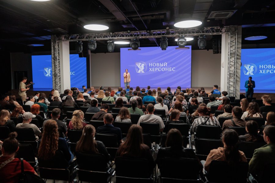 В Севастополе стартовала первая смена проекта «Родная гавань» В Севастополе стартовала первая смена проекта «Родная гавань»